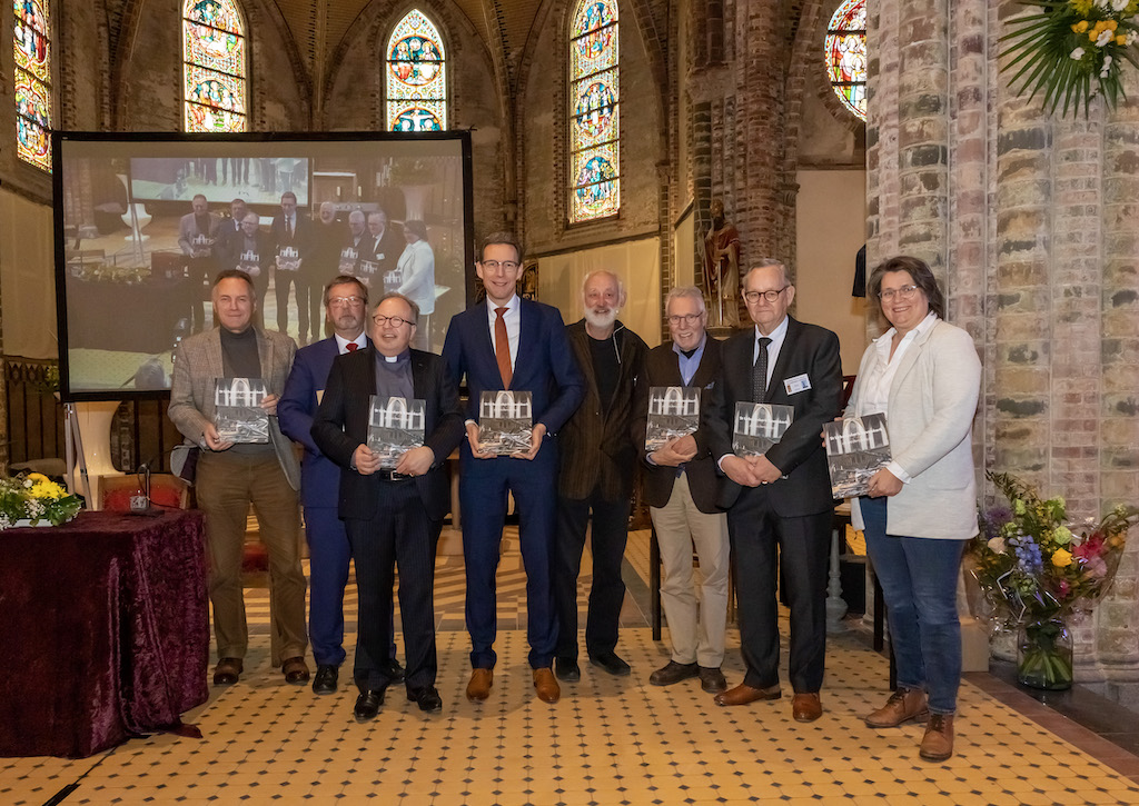 Vrijwilligersmiddag herstelde St. Urbanuskerk - Vrienden van de St